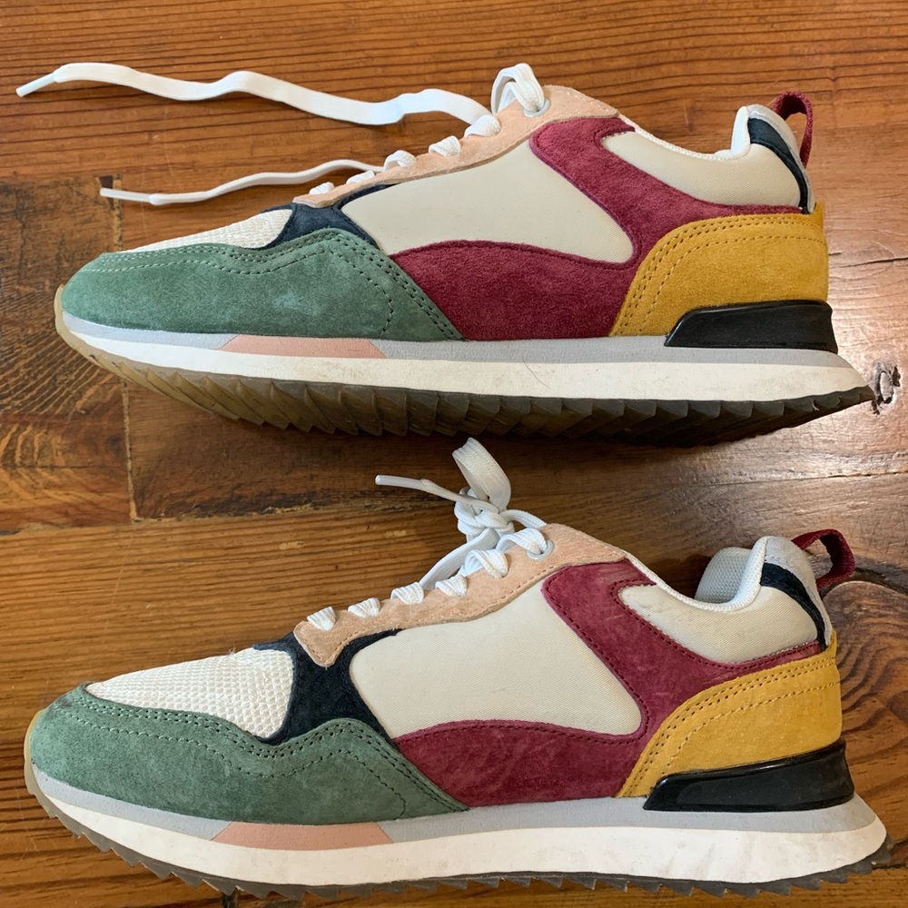 Hoff sneakers, size 6.5 - HARD TO FIND